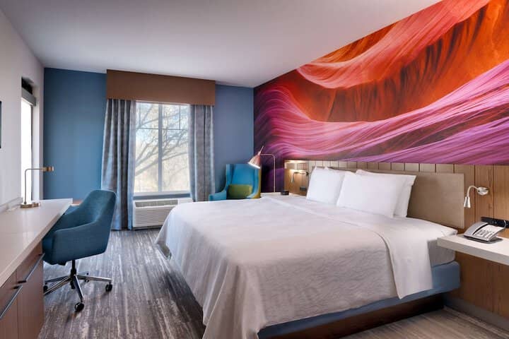 Room 18 of 61