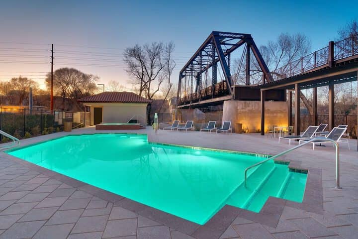 Pool 40 of 61
