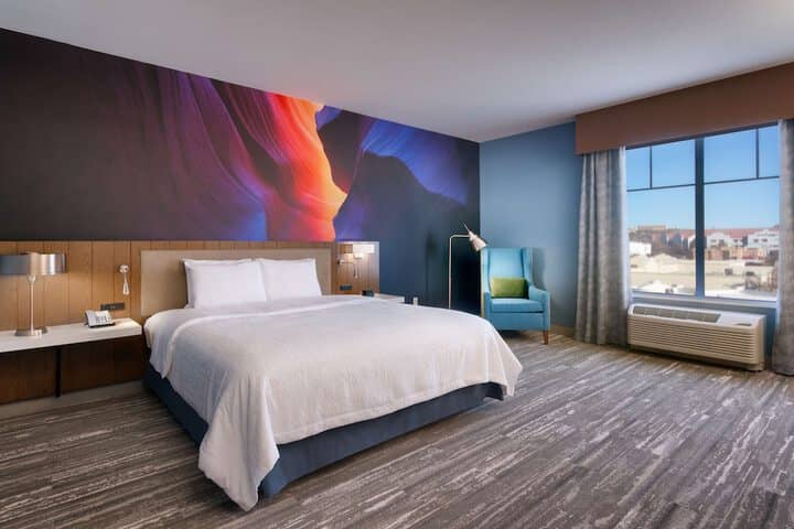 Room 8 of 61