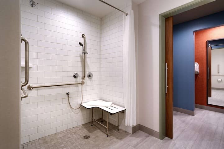 Room 35 of 61